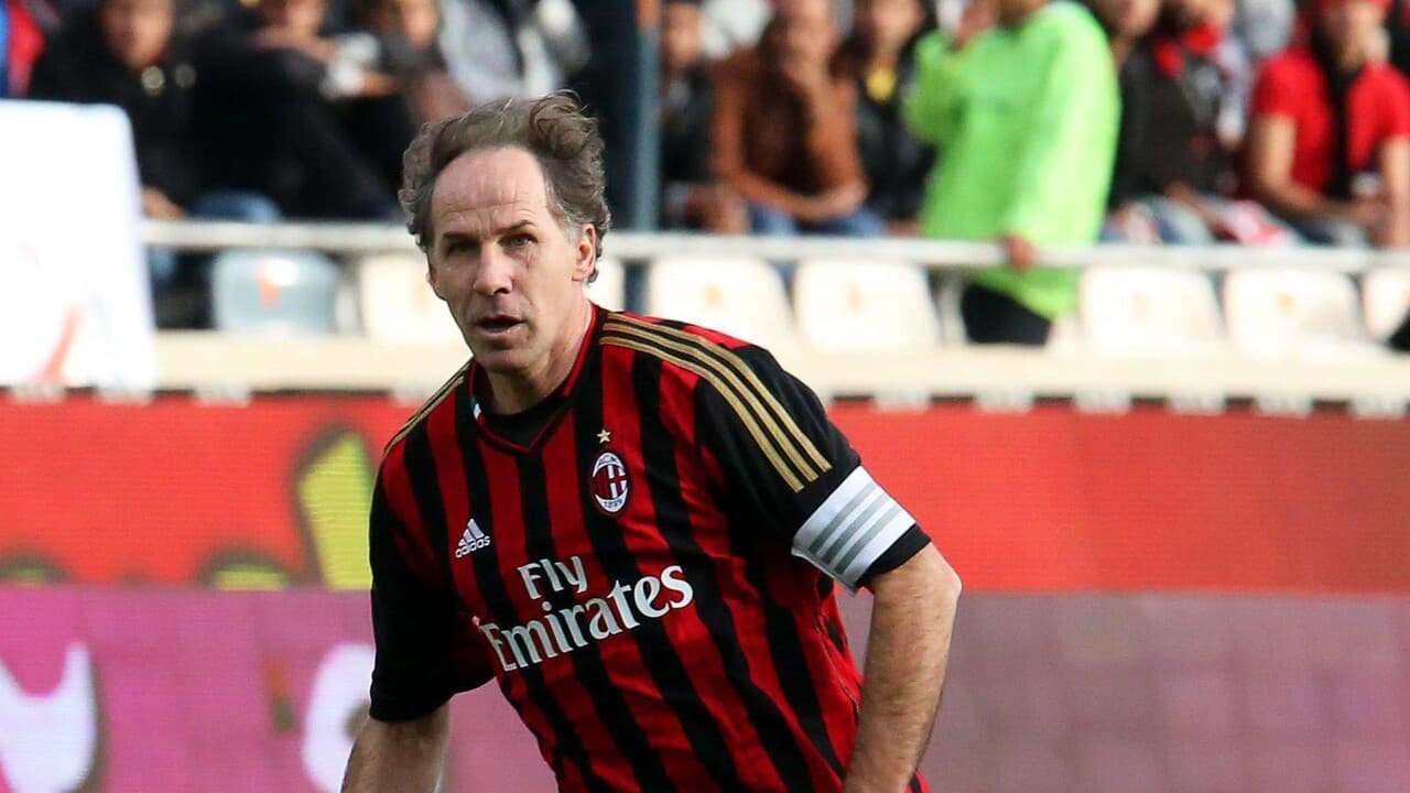 Milan: Amorim e Gabbia rendono omaggio a murale dedicato a Baresi a Perth