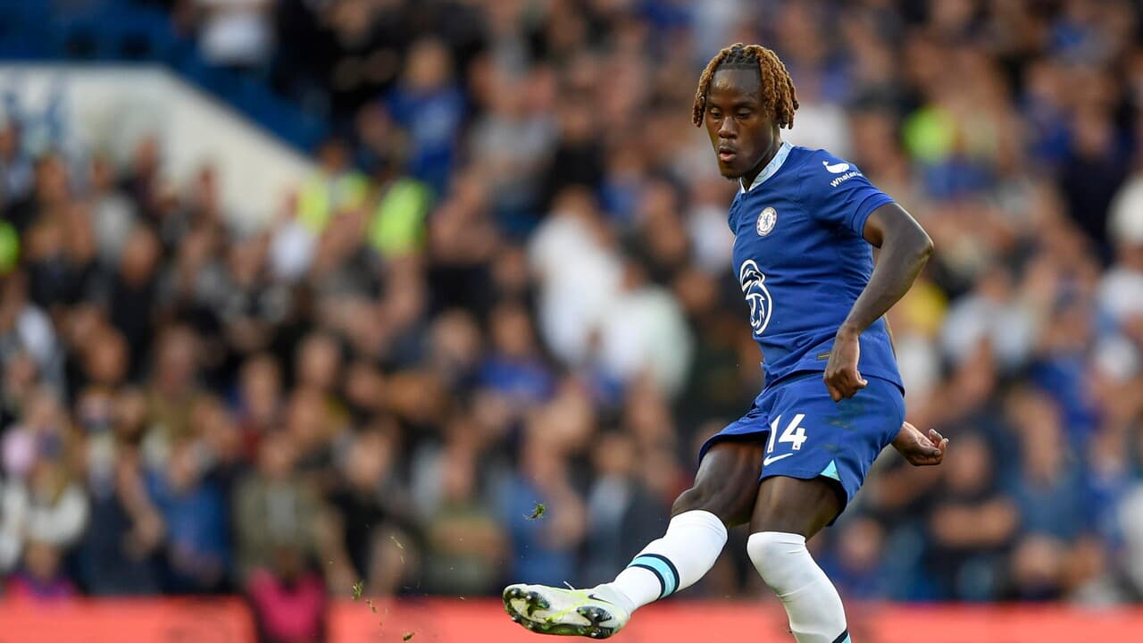 Como stringe per Chalobah, Leao al Milan: 'Liberami'