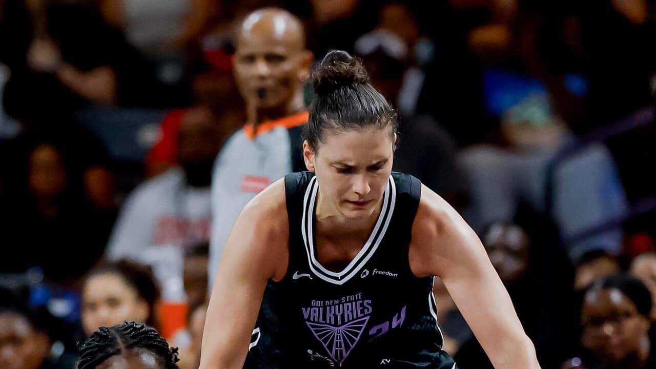 Wnba: le Valkyries di Zandalasini perdono a Dallas, sfida a gara-3