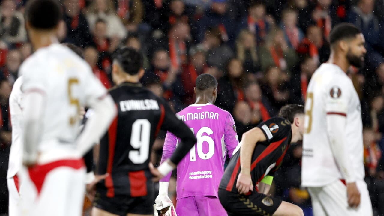Europa League: follia Maignan, il Milan affonda 3-0 con il Bournemouth