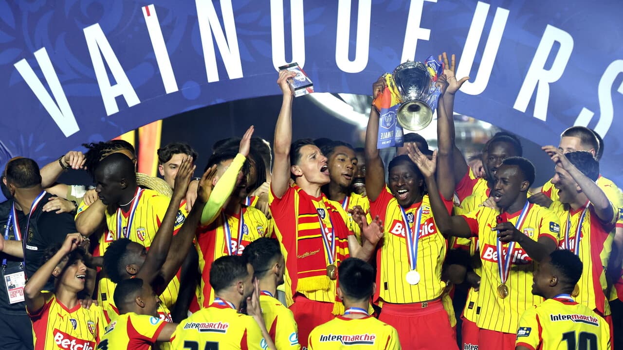 Il Lens batte il Psg e conquista la Supercoppa francese