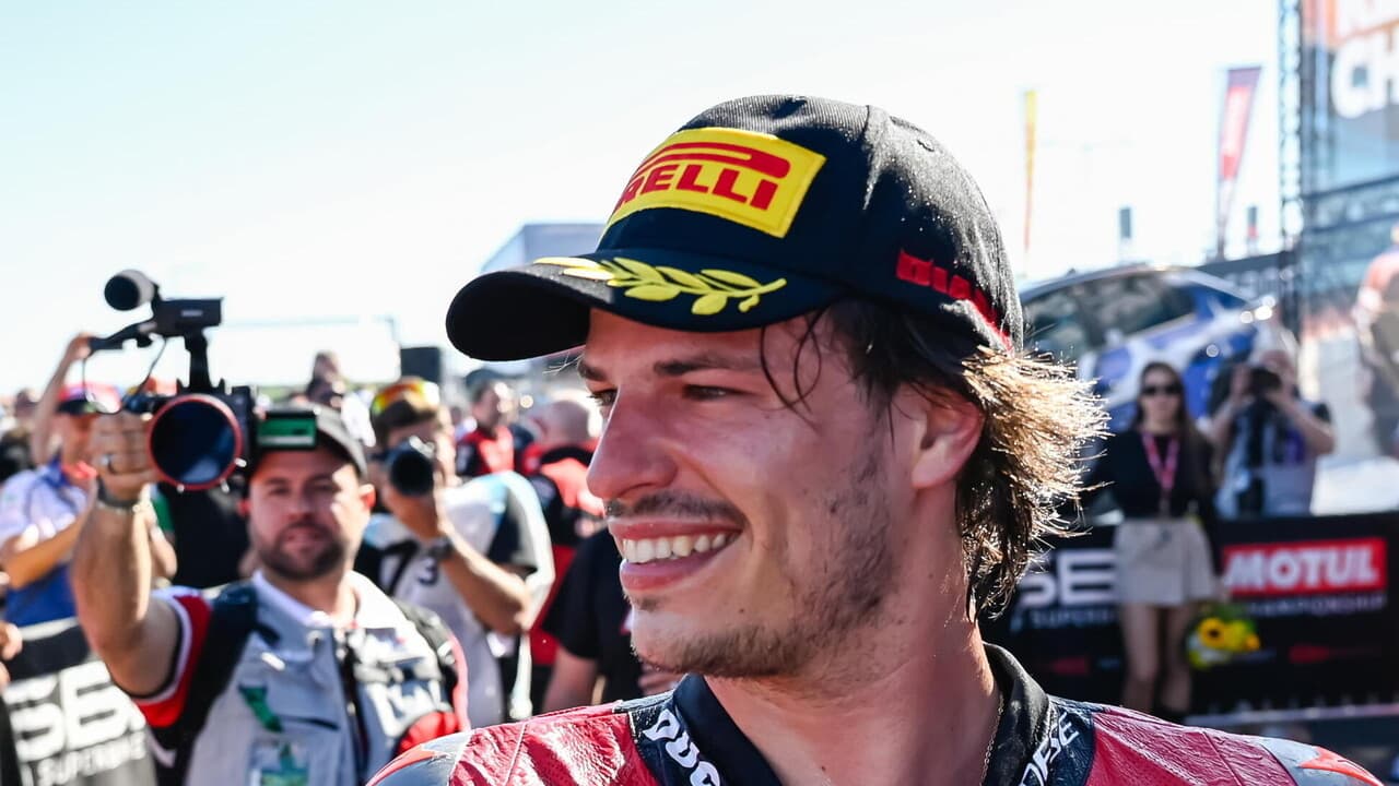 Bulega campione del mondo Superbike, 14 anni dopo Biaggi
