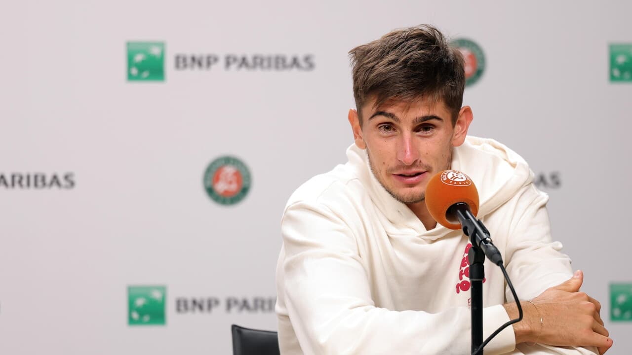 Tennis, Tokyo: Arnaldi al secondo turno, Sakamoto battuto in tre set