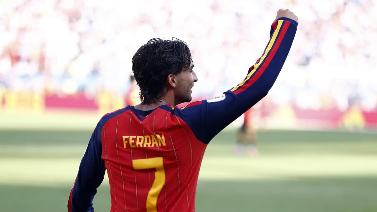Ferran Torres al Psg, il Barca rifiuta la prima offerta dei parigini