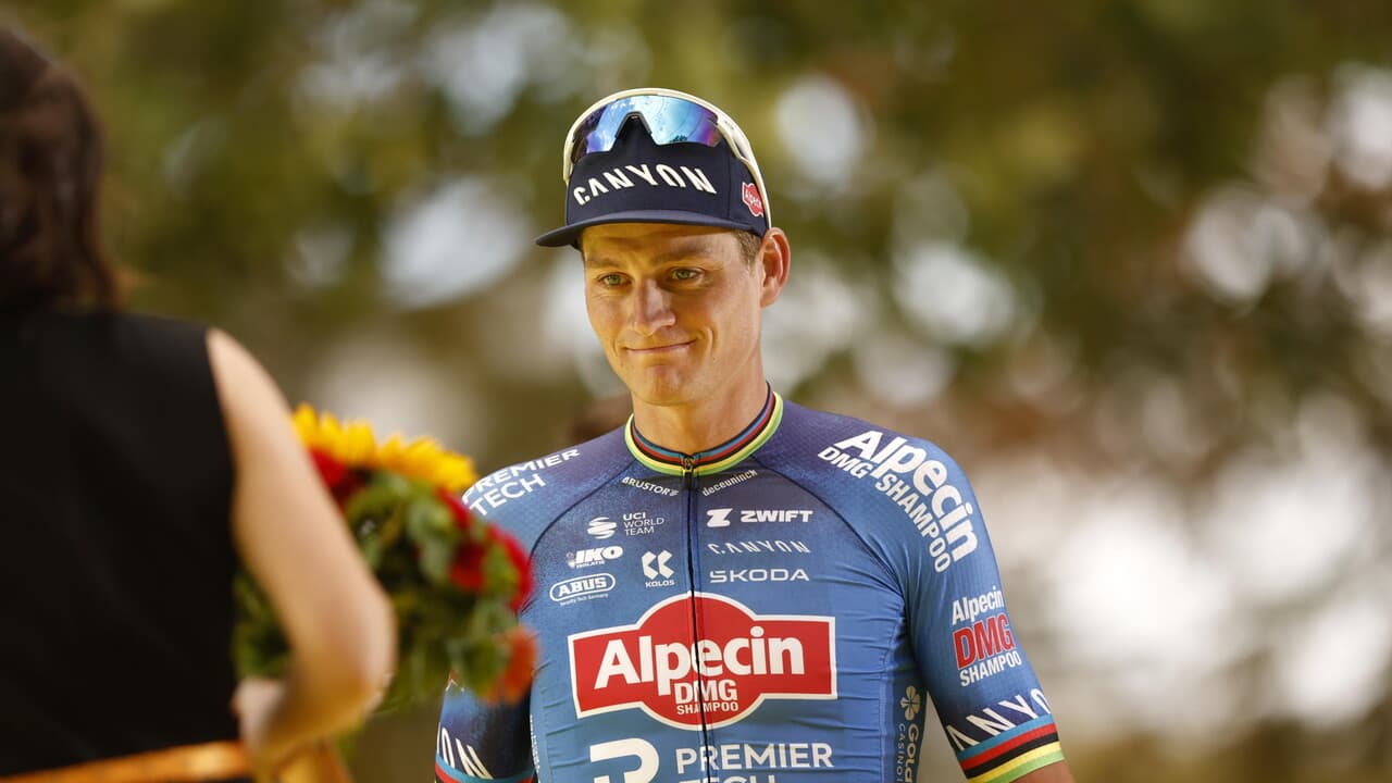 Impresa Van der Poel, vince dopo un assolo di 175 km al Giro del Lussemburgo