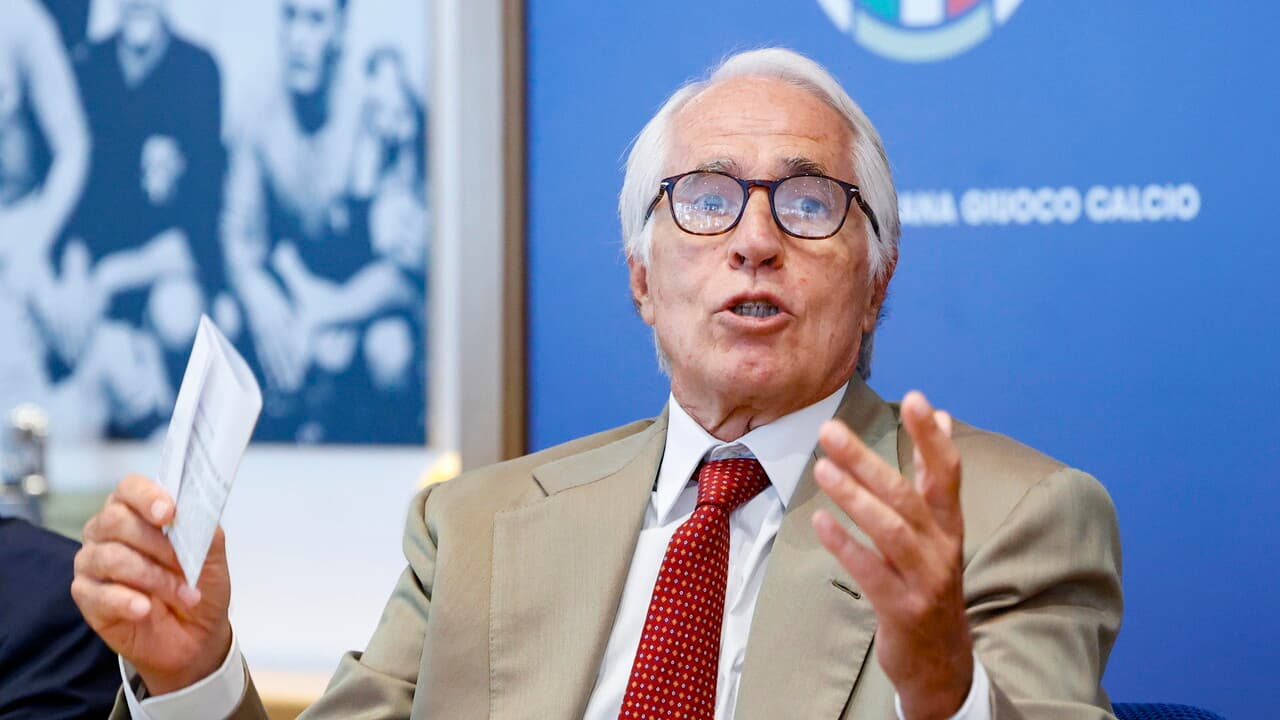 Figc: Polemica sulle immagini tv a pagamento, Malagò: 'Se errore rimedieremo'