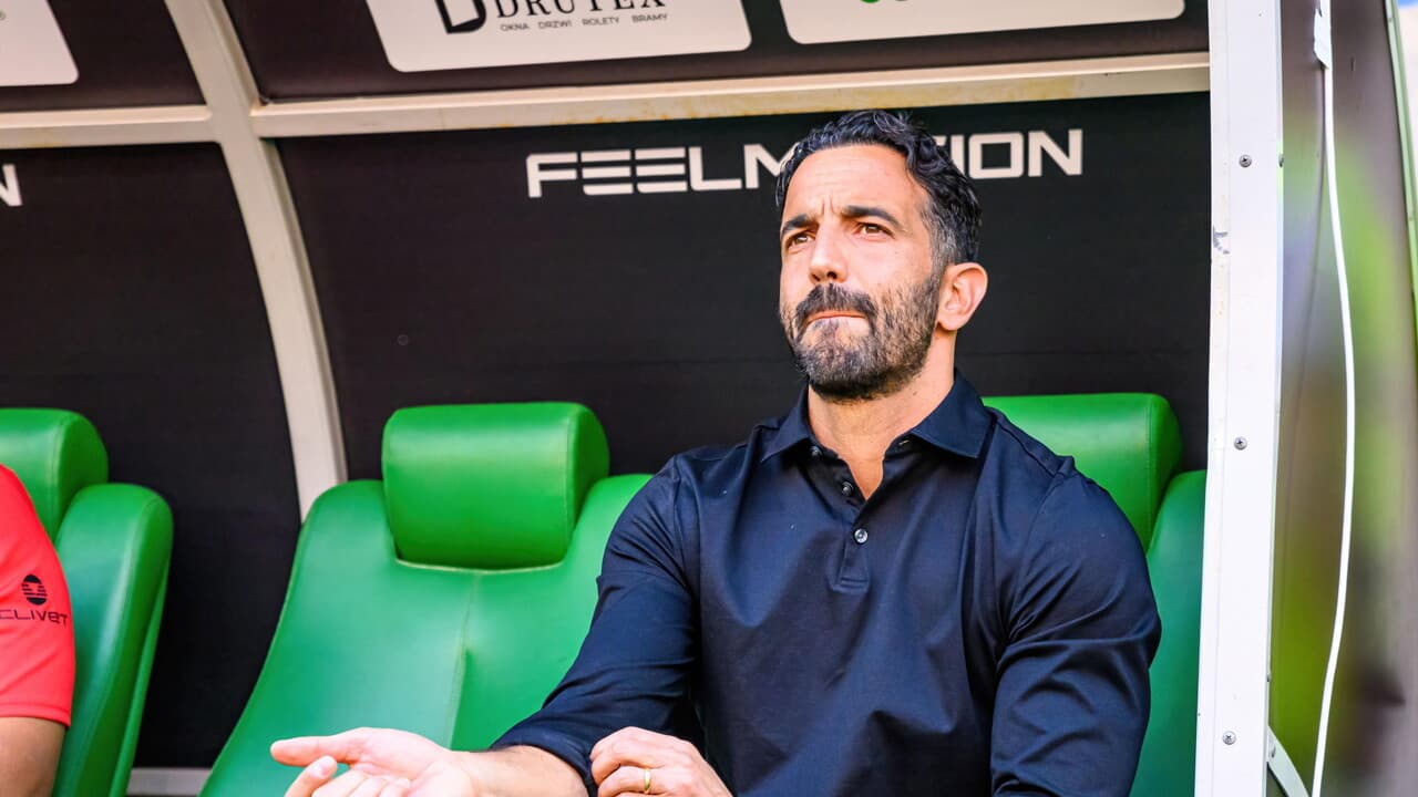 Milan: Amorim, "Leao dovrà lottare per un posto"