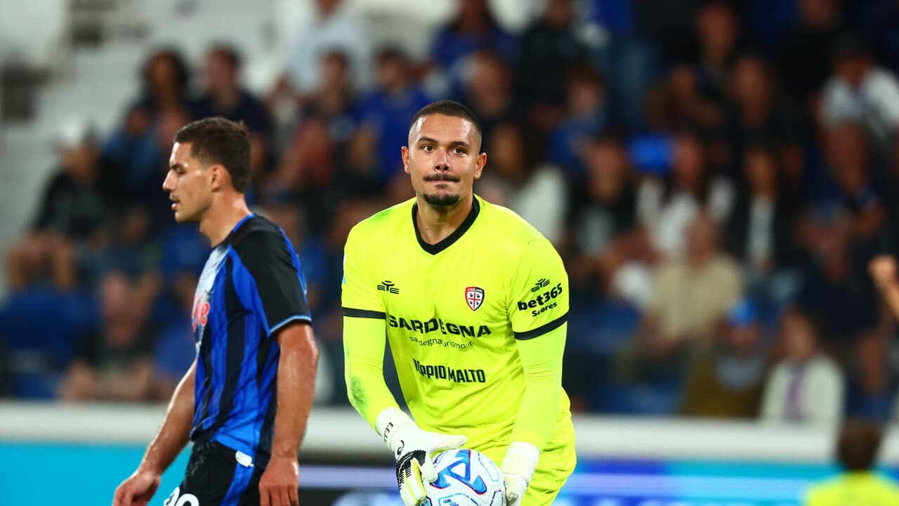 Cagliari: il portiere Caprile prende la cittadinanza albanese