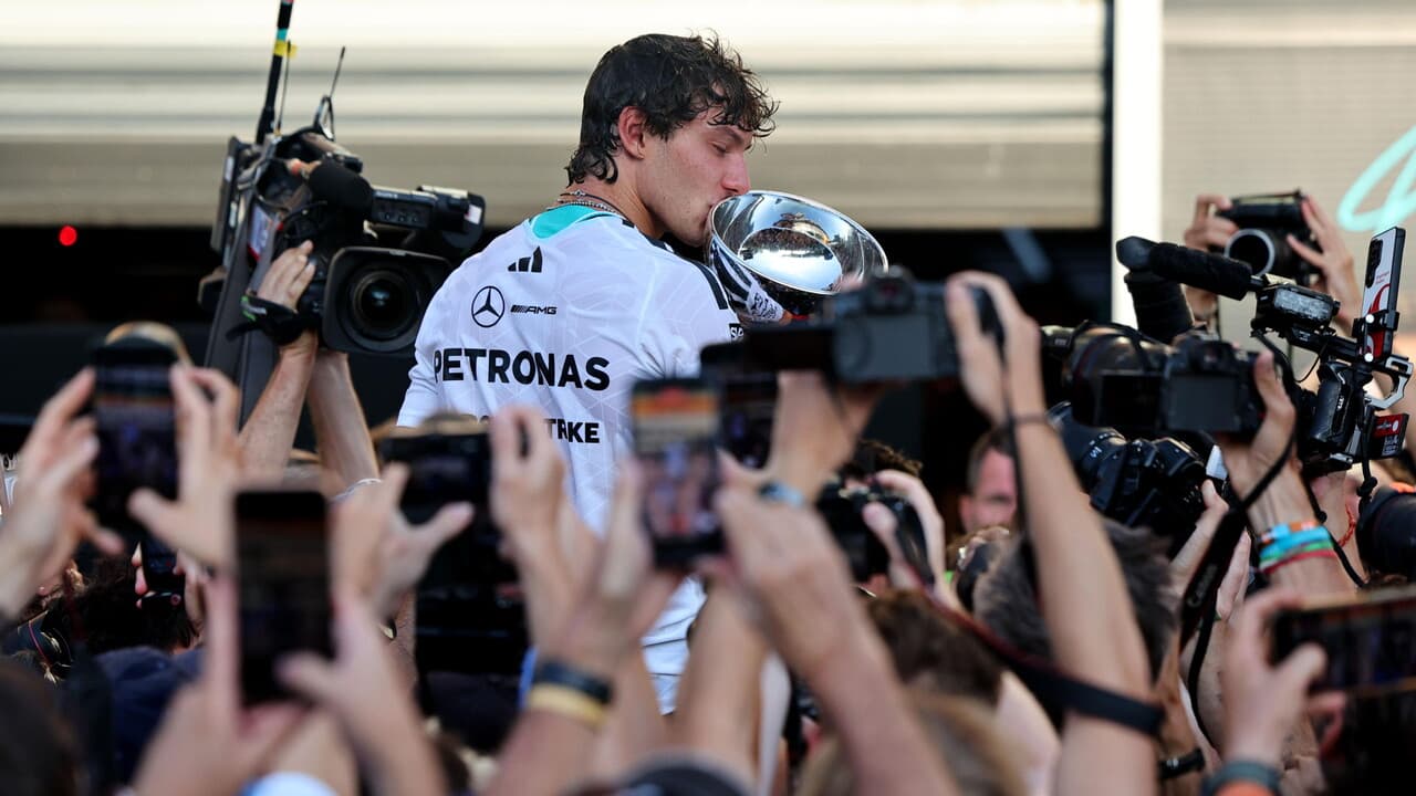 F1: il mondo celebra Antonelli 'a Monza ha caminato sulle acque'
