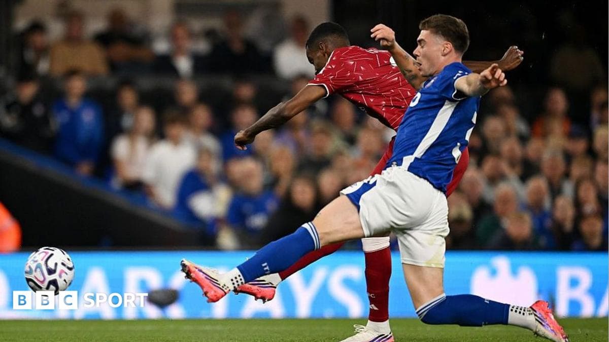 Isak shines at last but Scherpen suffers - Ipswich v Liverpool player ratings