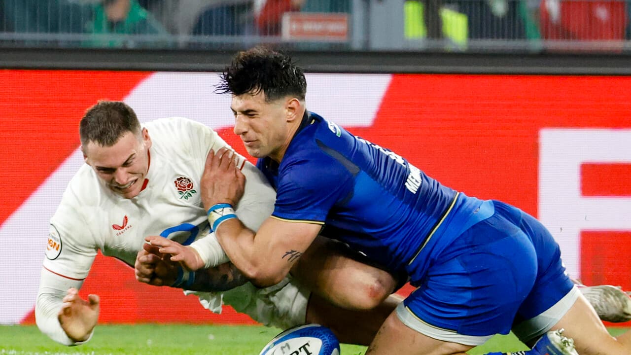 Rugby: Menoncello infortunato, niente match d'autunno con l'Italia
